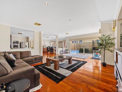 24 Morolo Street, Seville Grove WA 6112