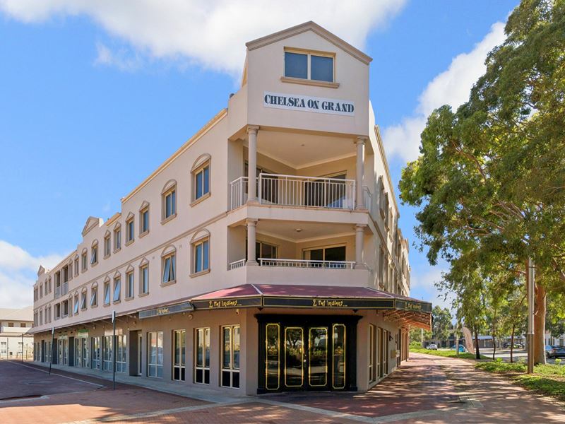 12/42 Grand Boulevard, Joondalup