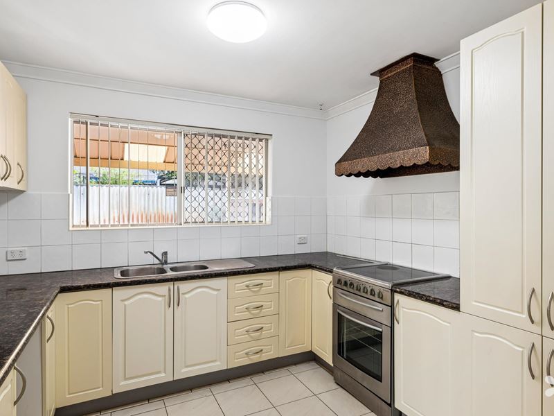 131 Parry Avenue, Bull Creek WA 6149