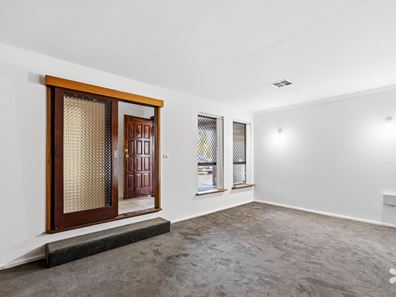131 Parry Avenue, Bull Creek WA 6149