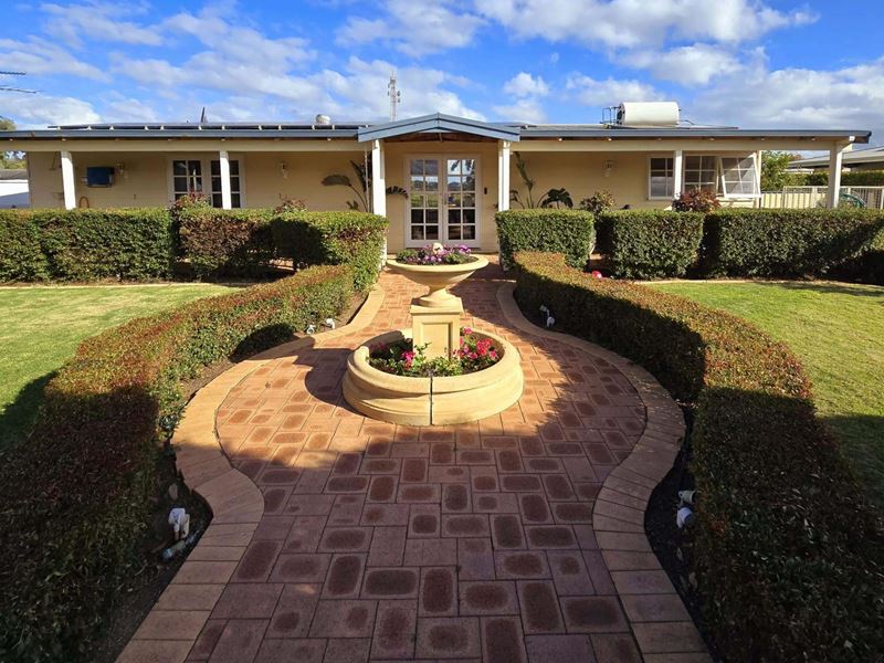 41 Duff Street, Merredin WA 6415