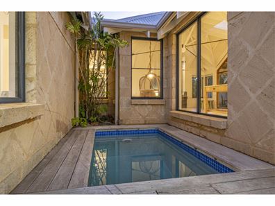 6 Peregrine Court, Dunsborough WA 6281