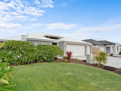 34 Barrenjoey Parkway, Secret Harbour WA 6173
