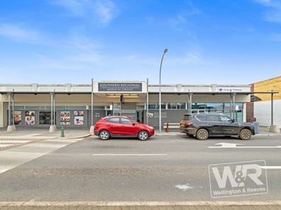32 Albany Highway, Albany WA 6330