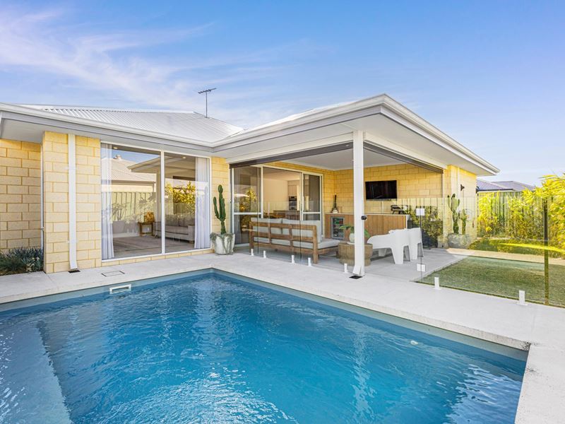 25 Ashville Grange, Henley Brook