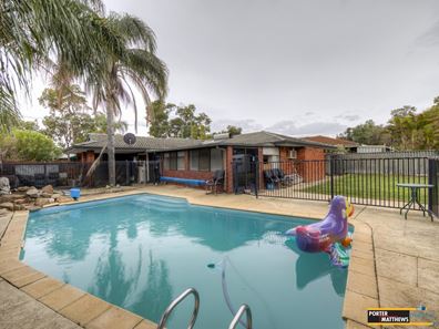 7 Magnolia Way, Forrestfield WA 6058