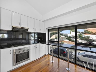 31/2 Suffolk Street, Fremantle WA 6160