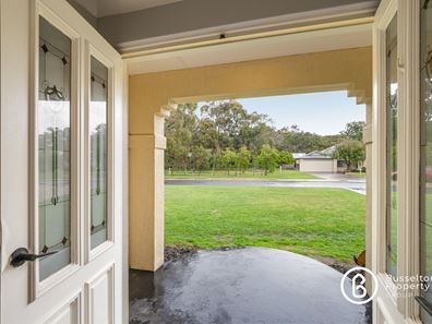 13 Glen Eagles Grove, West Busselton WA 6280