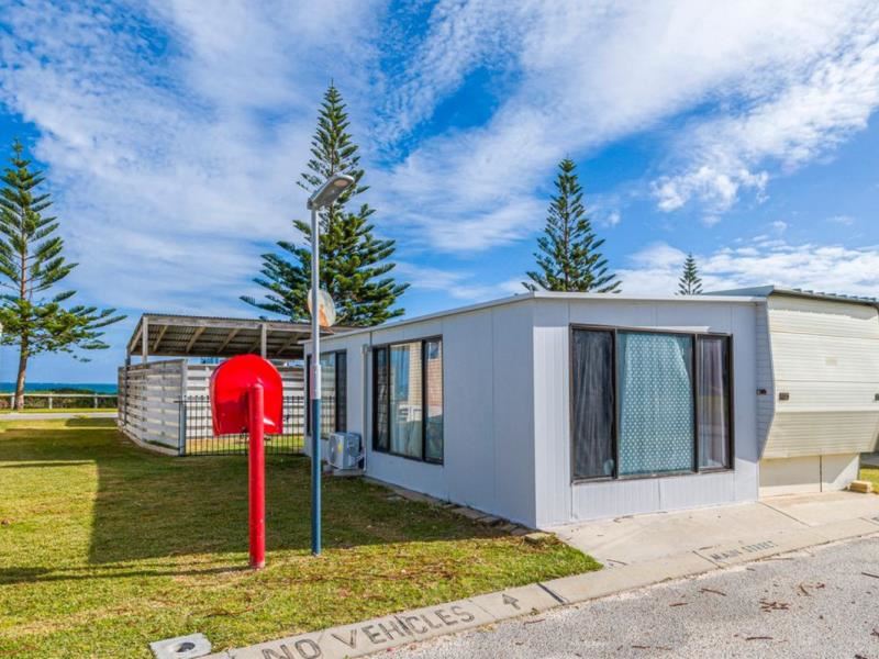 158/1 Williams Way, Seabird
