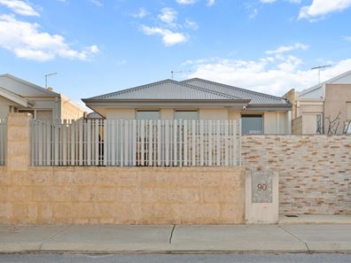 90 Kingscliff Drive, Golden Bay WA 6174
