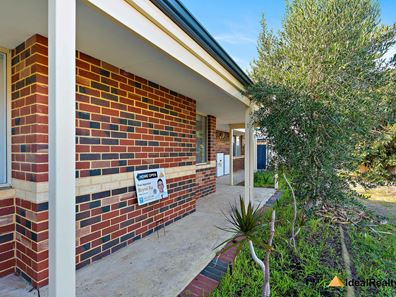 33 Montgomery Drive, Success WA 6164