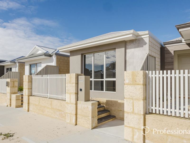 7 Stroll Lane, Yanchep WA 6035