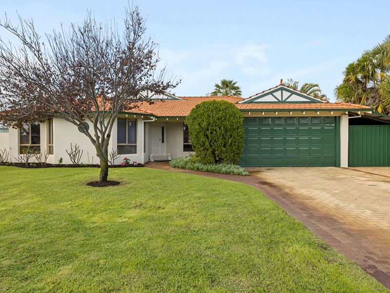 1 Hawk Close, Ballajura WA 6066