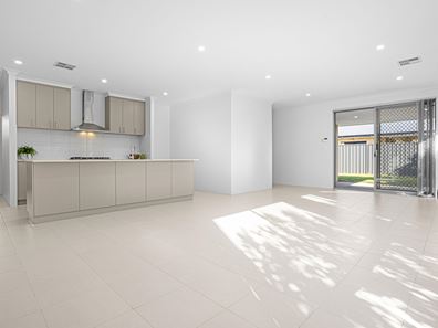 11 Linaker Street, Baldivis WA 6171