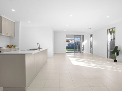 11 Linaker Street, Baldivis WA 6171