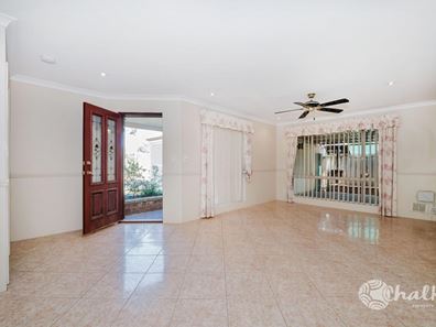 54 Montebourg Meander, Port Kennedy WA 6172