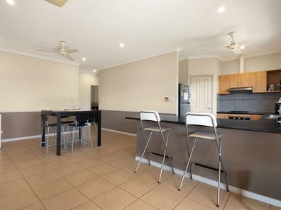 7 Rhonda Road, Baynton WA 6714