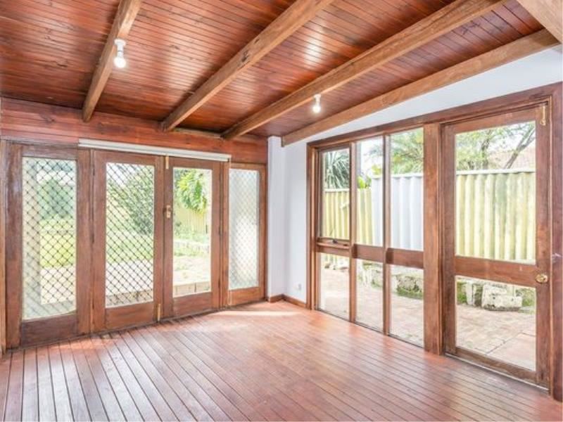 10 Ellis Street, Wilson WA 6107
