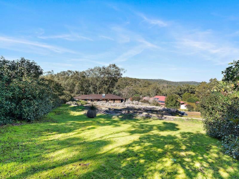 8 Ophelia Grove, Mount Nasura WA 6112
