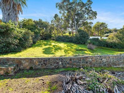 8 Ophelia Grove, Mount Nasura WA 6112