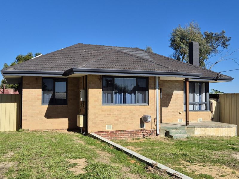 12 Caladenia Way, Koongamia WA 6056