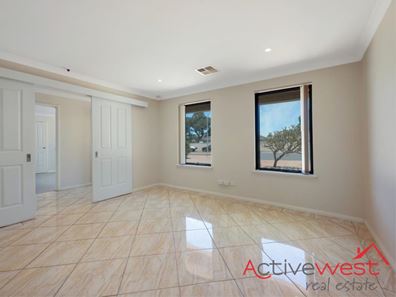 38 Cairncross Street, Beresford WA 6530