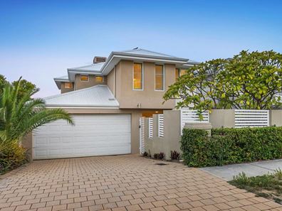 62 Francis  Avenue, Karrinyup WA 6018