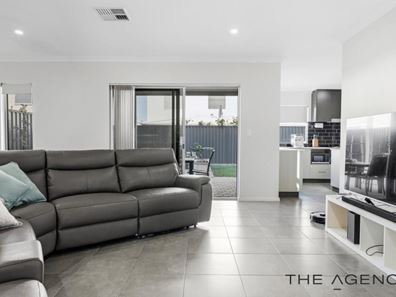19 Rouen Street, Madeley WA 6065