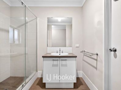 13 Edenhope Road, Australind WA 6233
