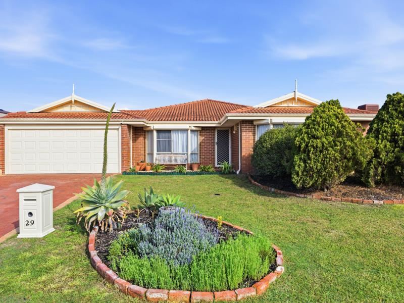 29 Santa Cruz Parkway, Secret Harbour