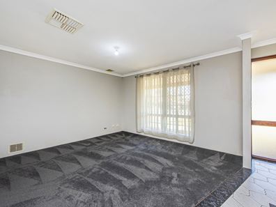 32 Jubilee Drive, Waikiki WA 6169