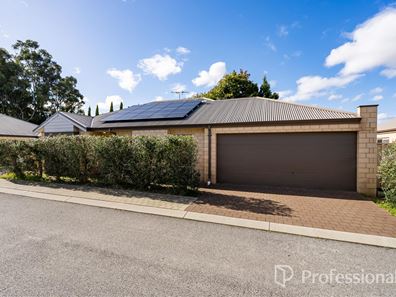 5/26 Mangosteen Drive, Forrestfield WA 6058