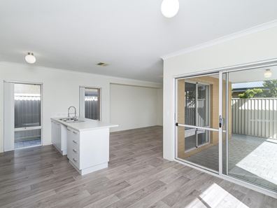 8 Rock Way, Alkimos WA 6038