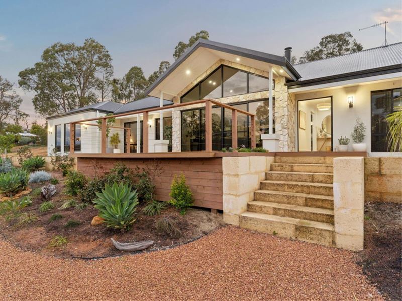 1975 Alice Road, Mount Helena