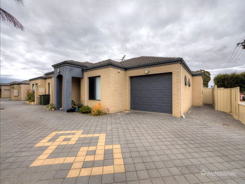 1/69 Ferguson Street, Midland