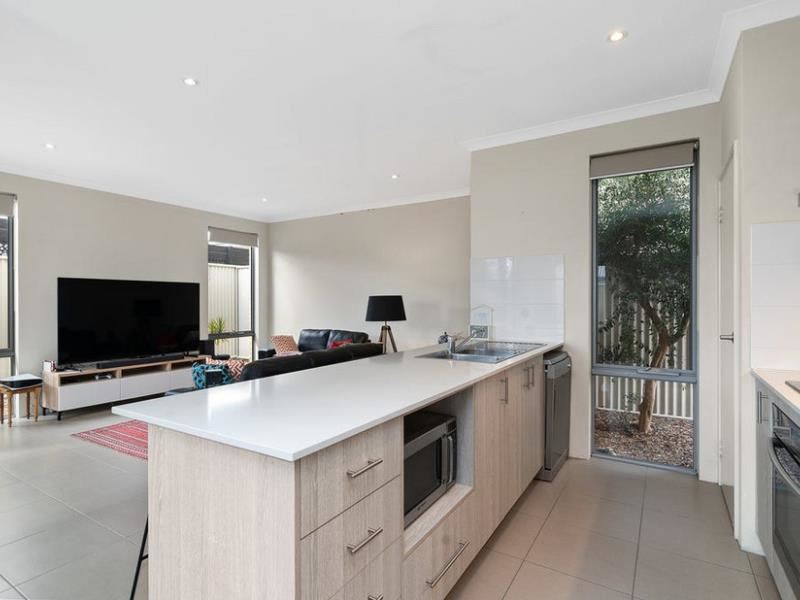 31 Grasswren Way, Alkimos WA 6038
