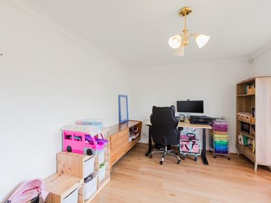 62 Charthouse Road, Waikiki WA 6169