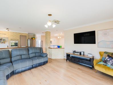 62 Charthouse Road, Waikiki WA 6169