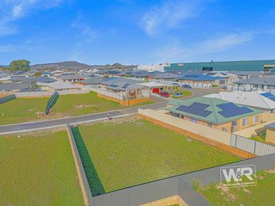 5 Esperance Crescent, Lange WA 6330
