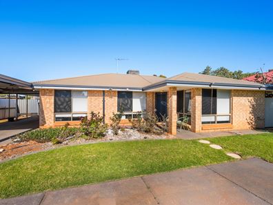 53 Hawkins Street, West Lamington WA 6430