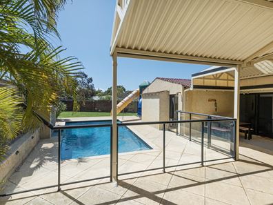 4 Jura Court, Duncraig WA 6023