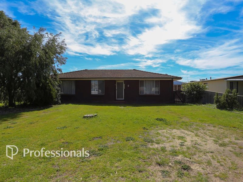 9 Valentine Way, Sinclair WA 6450