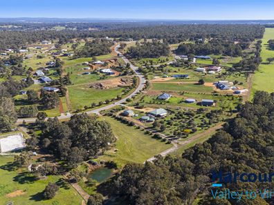 16 Honeyeater Way, Chittering WA 6084