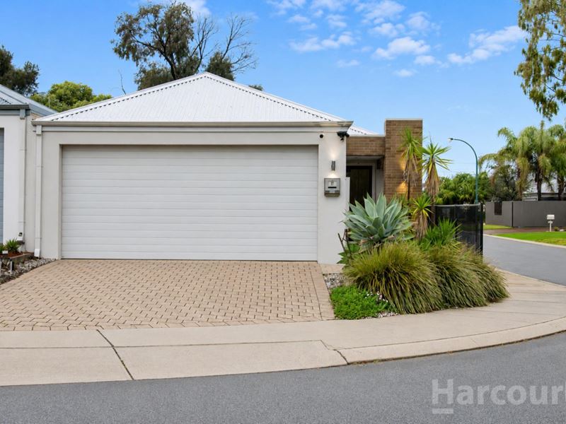 11 Pingle Drive, Greenfields WA 6210