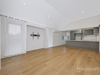 11 Pingle Drive, Greenfields WA 6210