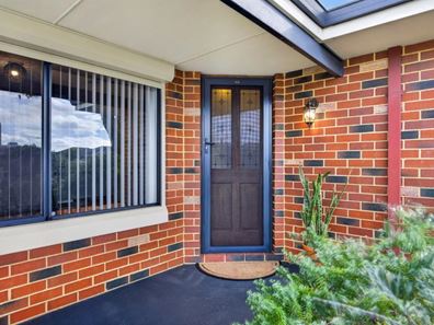 2 Leeuwin, Bertram WA 6167