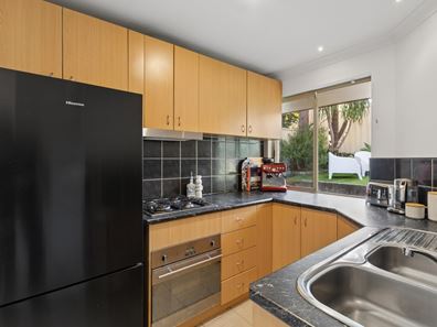 3/112 Central Avenue, Inglewood WA 6052
