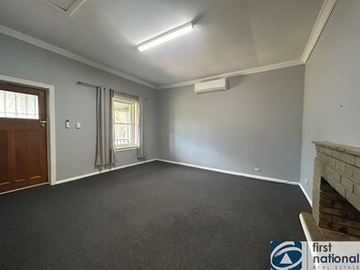 24 Burlong Rd, Northam WA 6401