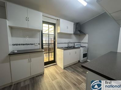 24 Burlong Rd, Northam WA 6401