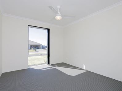 15 Primrose Loop, Byford WA 6122